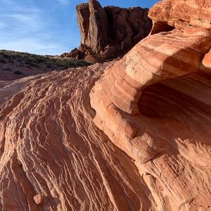 Hello, I’m Zana. I love shopping…a little too much.